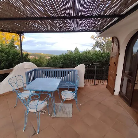 بيت للعطل Aloe & Cactus شيا