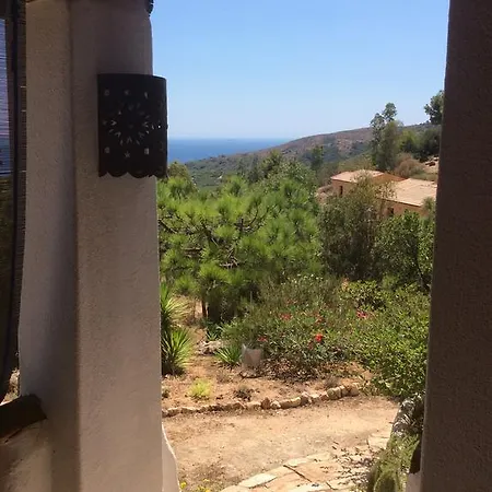 بيت للعطل Aloe & Cactus *